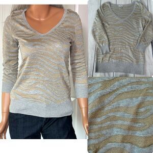 Cache V-neck Gray‎ & Gold Metallic Animal Print Lightweight Sweater Sz S. Chic